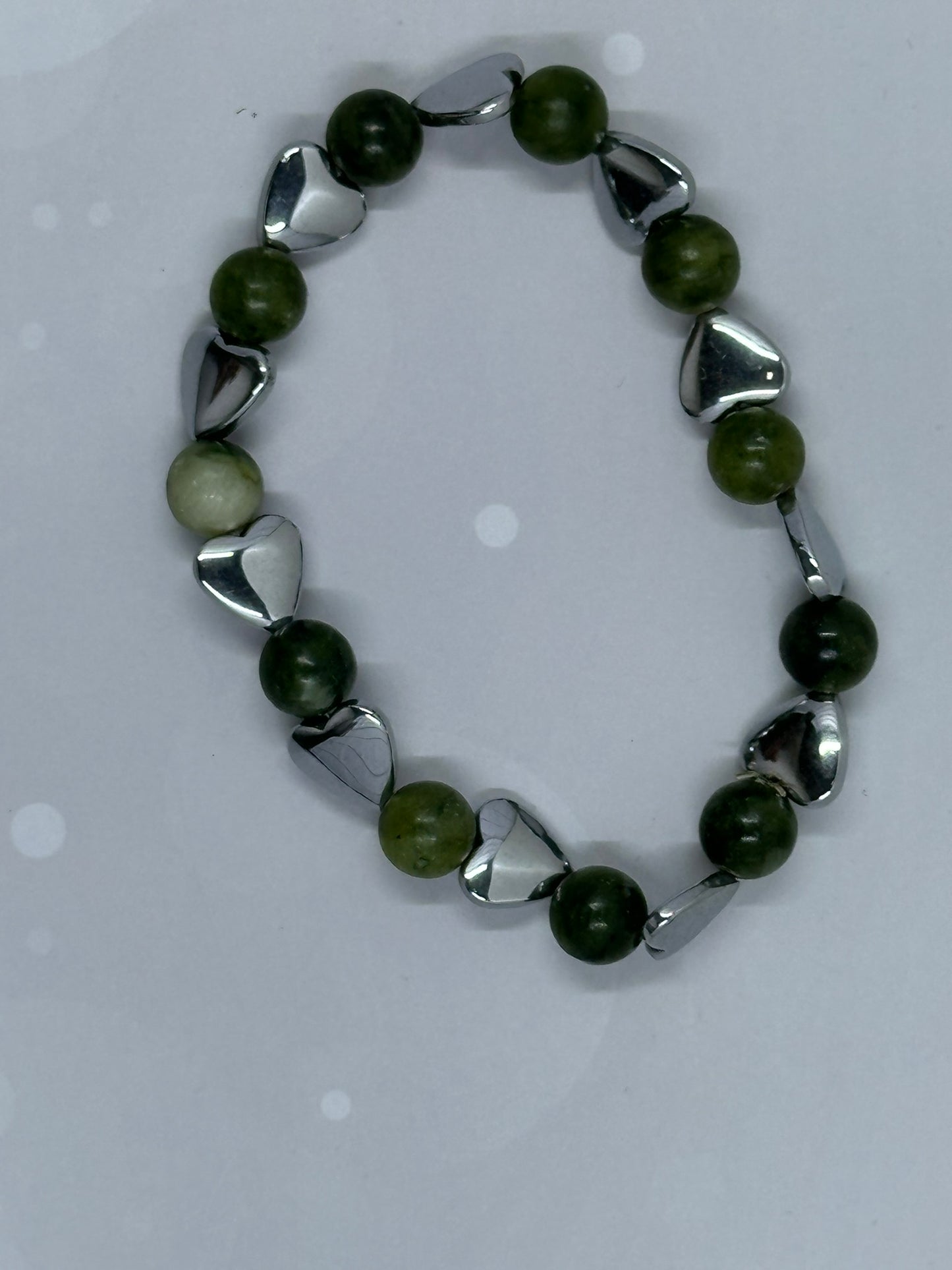 Green Jade & Hematite Heart Bracelet – Natural Stone Love & Healing Jewelry