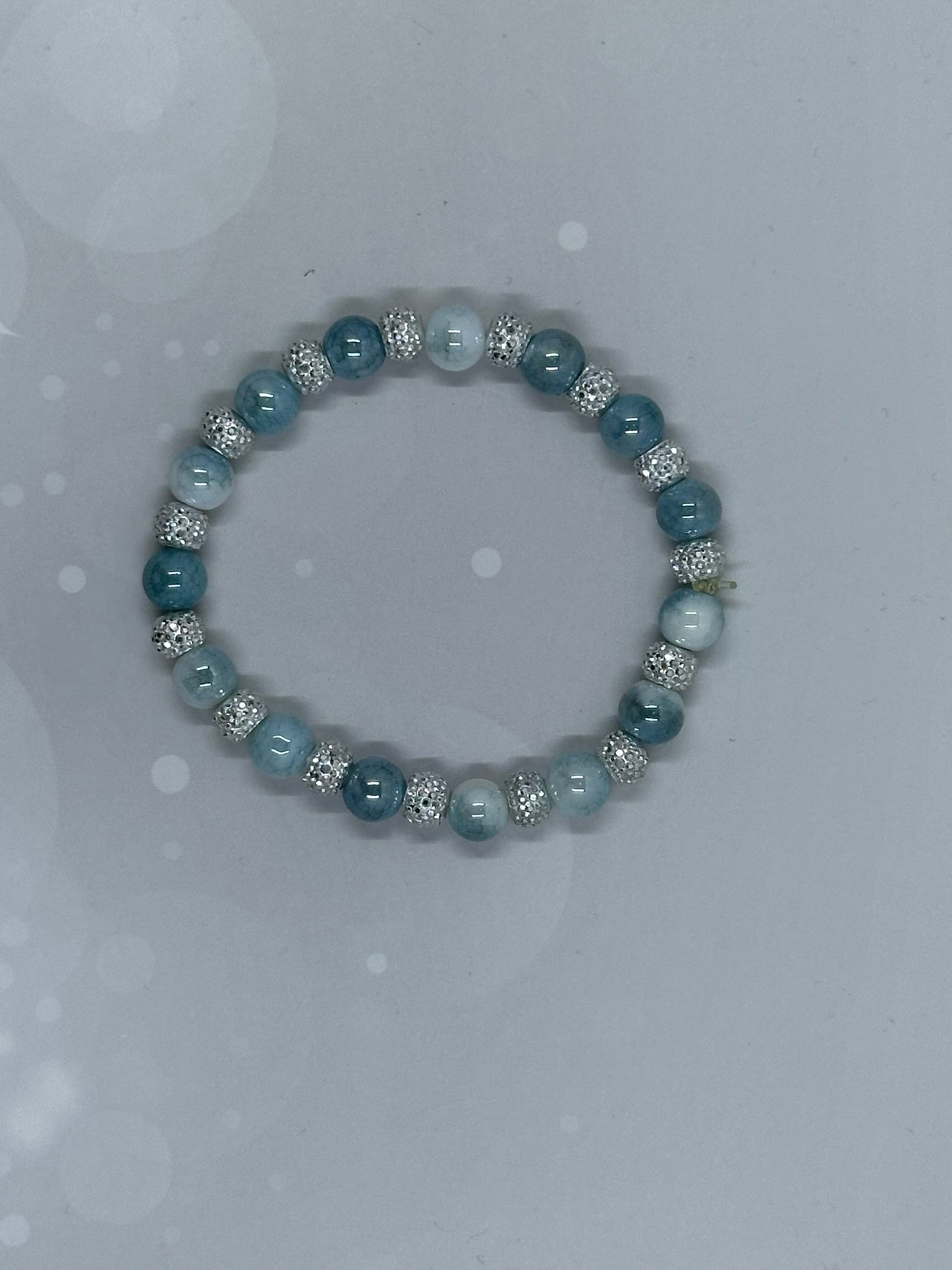 Blue Crackle Agate & Rhinestone Bracelet – Ocean Calm with Sparkle