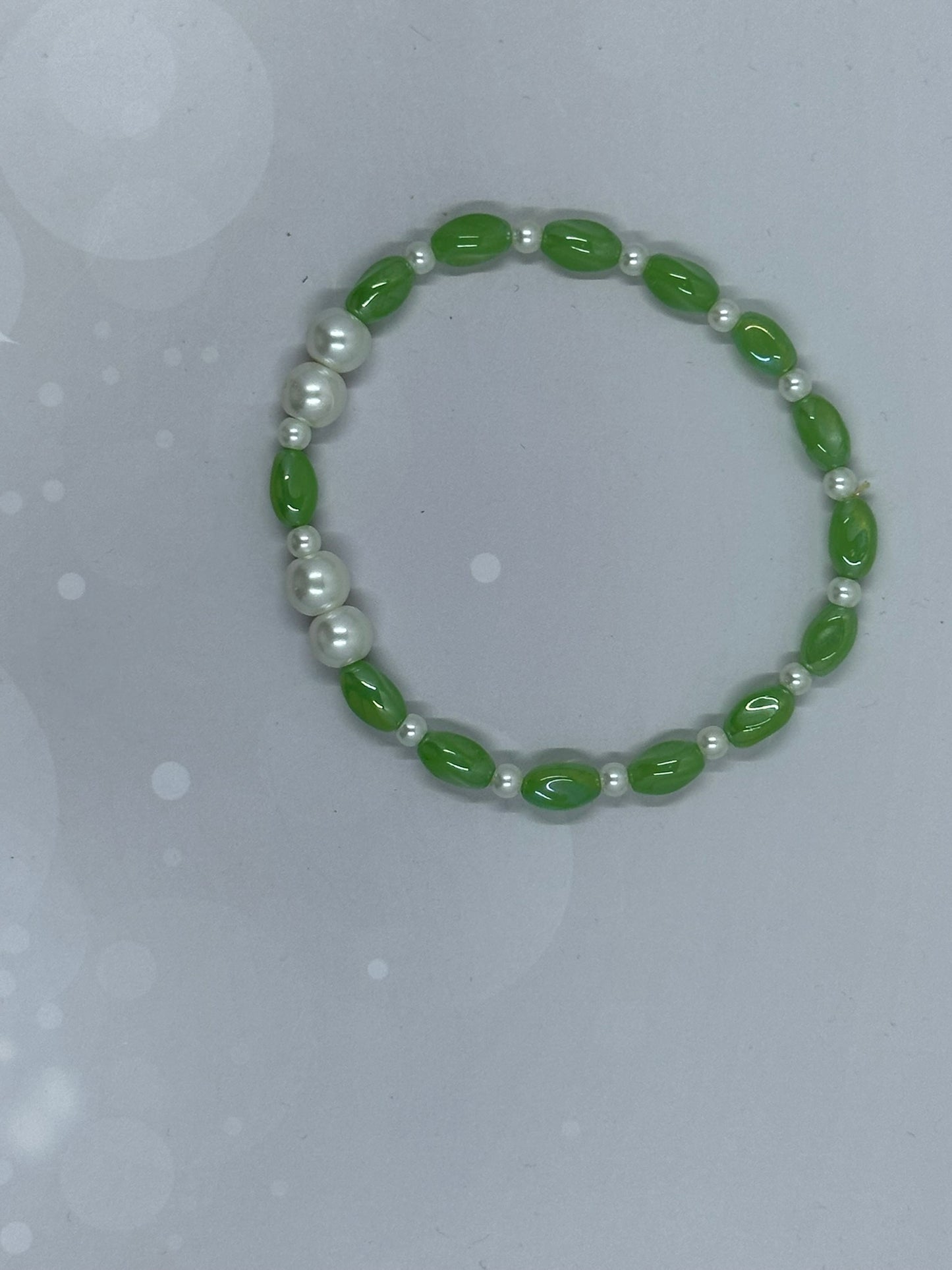 Green Glass & Pearl Bracelet – Balance, Elegance & Renewal