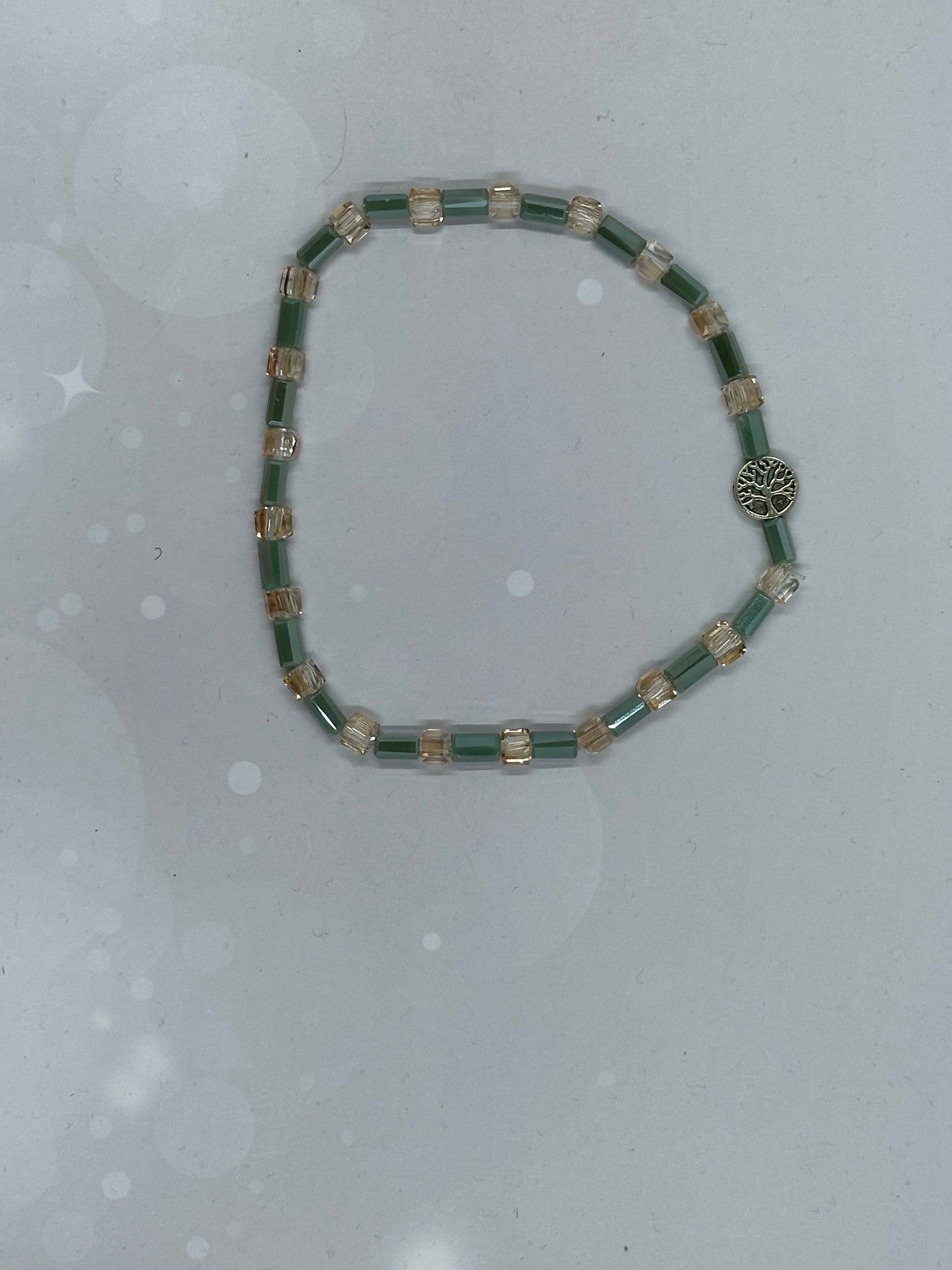 Handmade Green & Gold Beaded Stretch Bracelet with Tree of Life Charm – Minimalist Boho Jewelry
