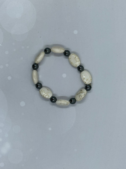 Kids White Howlite & Hematite Bracelet – Natural Stone Stretch Jewelry for Children